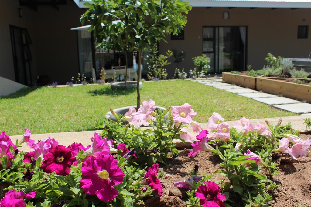 Guest House Mamma Mia Mbombela Exteriör bild