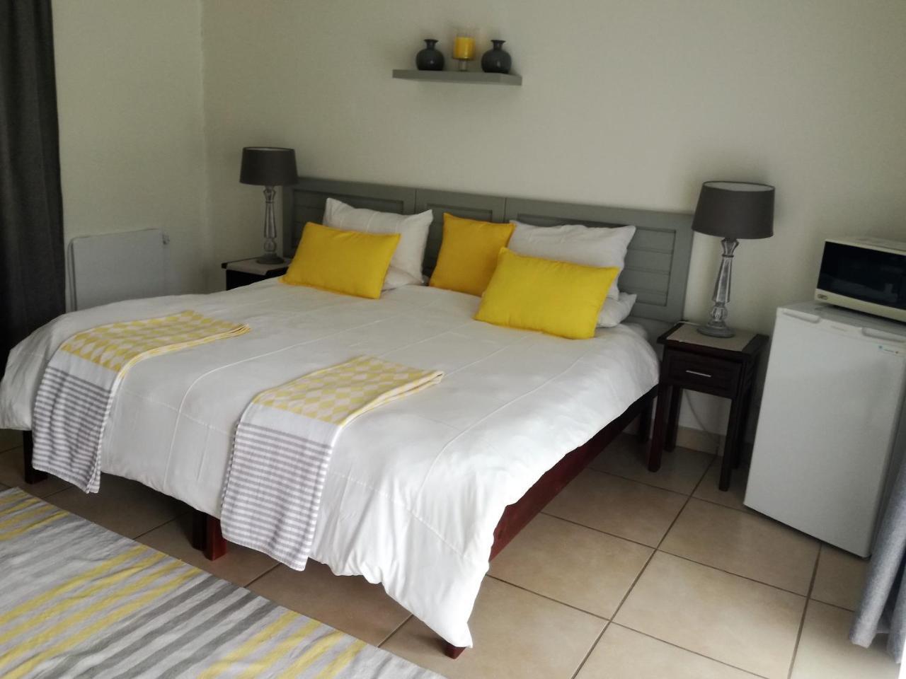 Guest House Mamma Mia Mbombela Exteriör bild